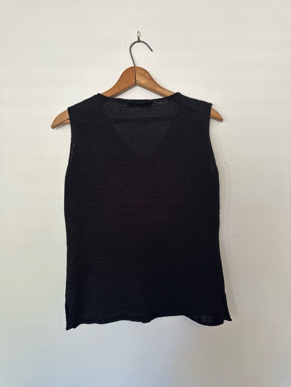 Kim Rogers Black Knit V-Neck Sweater Tank Lightweight Layering women’s M #cbk - Picture 3 of 5
